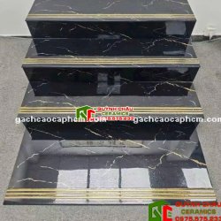 Gạch lát cầu thang 47x120 đen vân nhũ vàng cao cấp