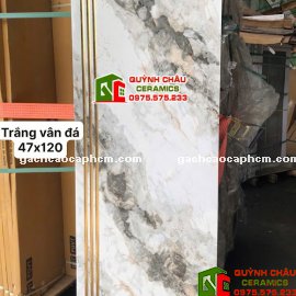 Gạch lát cầu thang nhũ vàng 47x120 giả đá trắng đen