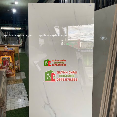 Gạch ốp lát 60x120 bóng kính trắng vân nhẹ
