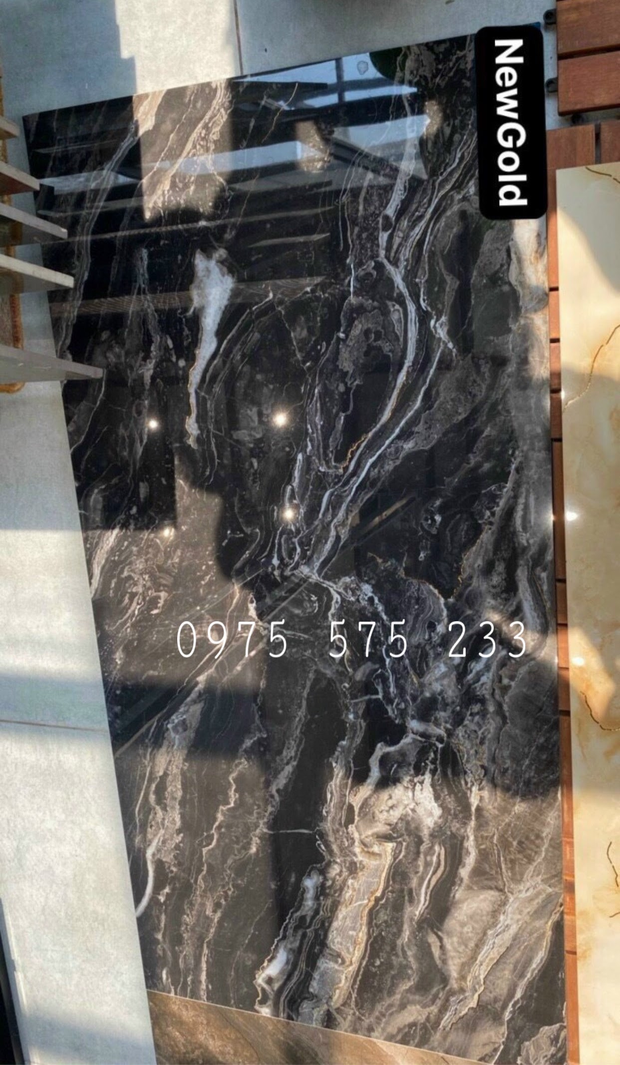 Gạch nhập khẩu 60x120 vân đá đen khắc kim siêu bóng gạch hạng sang cao cấp