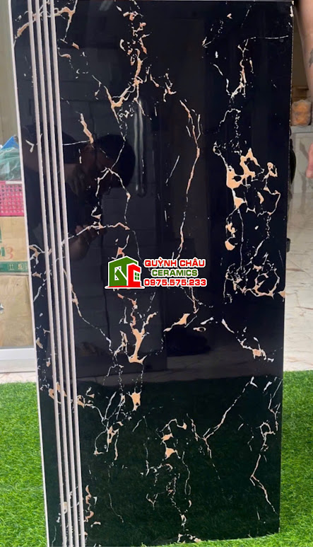 Gạch lát cầu thang đen vân cam 47x120 trung quốc