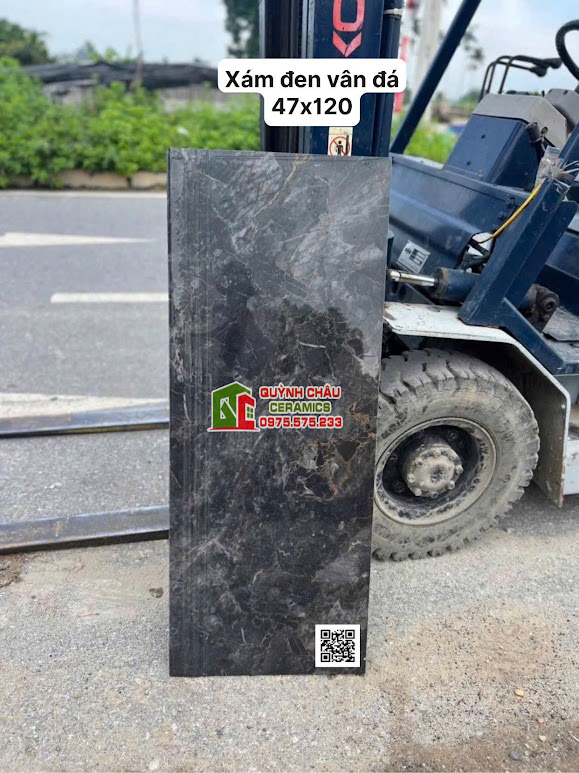 Gạch cầu thang 47x120 đen vân đá chống trơn 