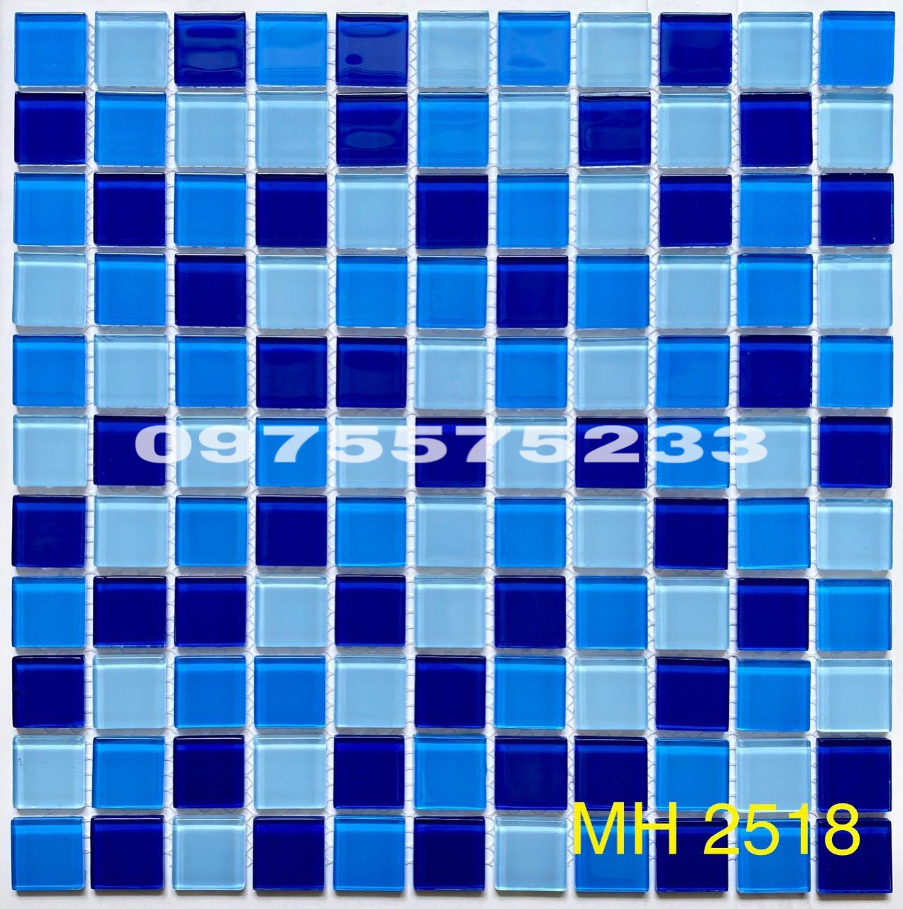 Mẫu gạch mosaic thủy tinh 30x30 màu xanh