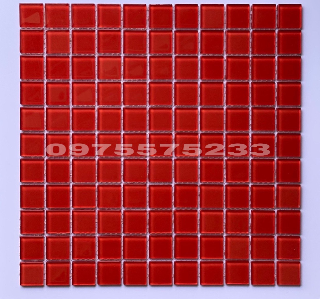 Mẫu gạch mosaic thủy tinh 30x30 màu đỏ bóng đẹp